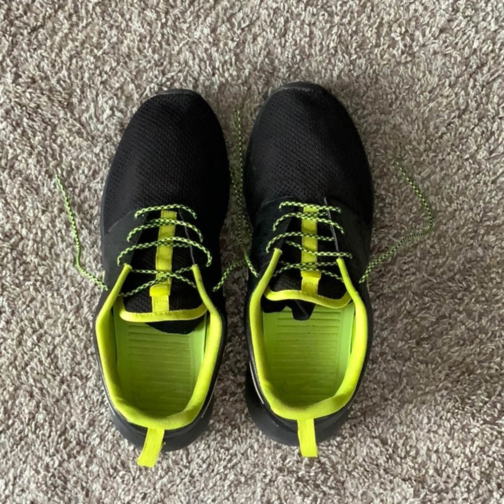 Nike Roshe Run - Picture 3 of 3
